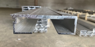 Алюминиевый профиль подвижного пола Cargo Floor 6/112мм ребристый 20.0360 2020