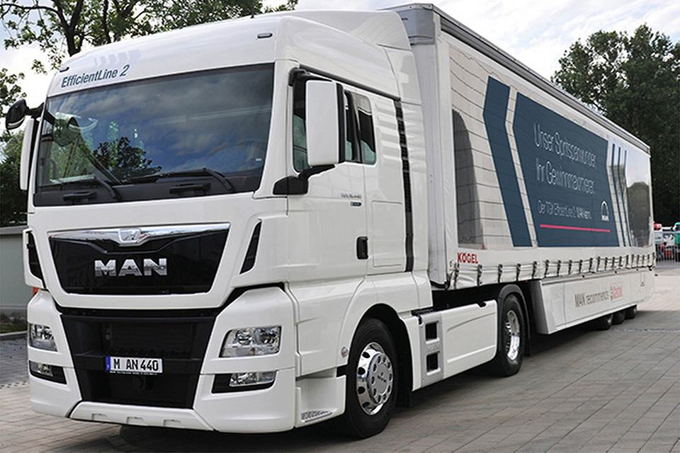 Ман белый. Тягач ман ТГХ. Белый ман ТГС. Man TGX EFFICIENTLINE 3. Грузовик man TGX.